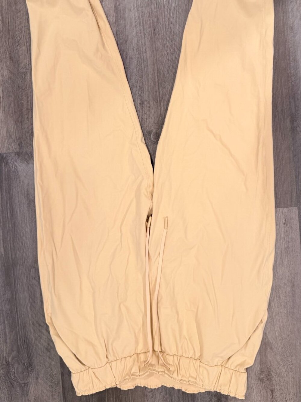 Lululemon Jogger Pants Beige Cream Size 8 Drawstring High Rise